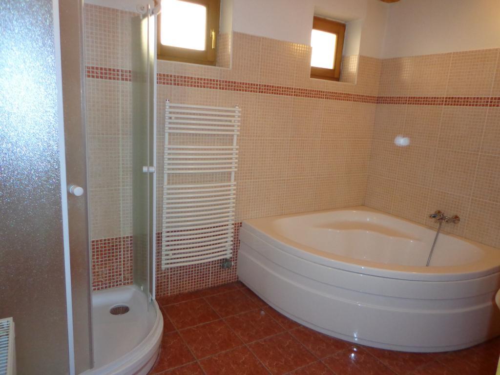 Hotel Sosto Gold Vendeghaz Nyíregyháza Zimmer foto